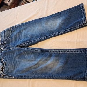 Miss Me Jeans  Fleur Embellished Pocket Low Rise Cuffed Capri Denim